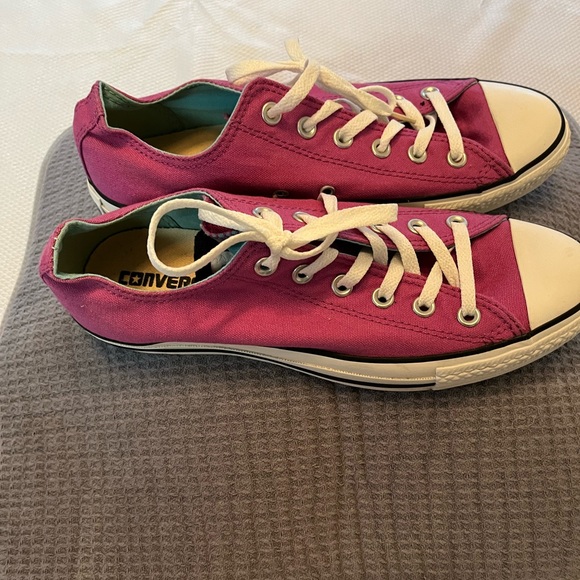Mens all star light purple converse. Only worn once. Like new.